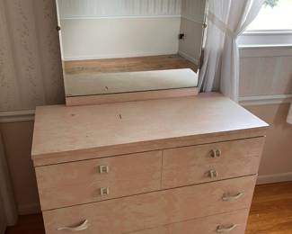 Vintage Art Deco Dresser