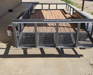 2021 Texas Bragg 16' Tandem Axle Utility Trailer Heavy-duty Texas Bragg utility trailer featuring a 16-foot treated wood deck, tandem axles, rear loading gate, and 7,000 lb GVWR. Ideal for hauling ATVs, side-by-sides, lawn equipment, building materials, furniture, and general cargo. Solid floor, good tires, and ready to work. 16' deck Tandem axle 7,000 lb GVWR Rear fold-down loading gate Wood deck 2" ball coupler Clean Texas title A versatile trailer that's equally at home on the ranch, jobsite, or around town.