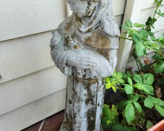 Saint Francis of Assisi garden statue