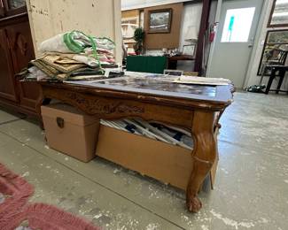 Large Coffee Table can presale. Glass top