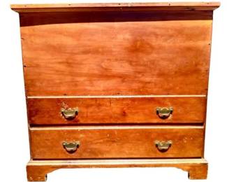 Chippendale Style Lift Top Blanket Chest With Bracket Feet & Brass Pulls