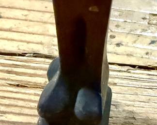 Hairy claw feet