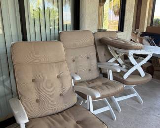 Four piece lounge outdoor set with footstool