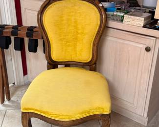 Beautiful Antique, French  good  to sip Champagne Inn