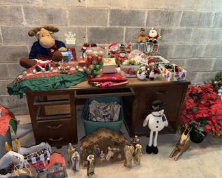 Assorted Christmas Decor