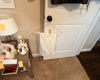 Items Located In The 2nd Bedroom (MASTER)
