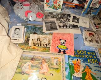 Items Located In The 2nd Bedroom (MASTER)