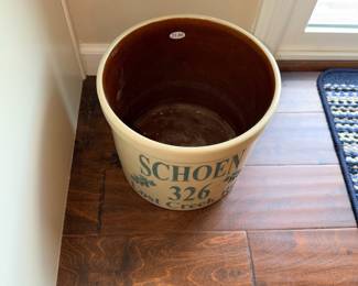Items Located In The Kitchen / Dining Room