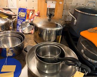 Items Located In The Kitchen / Dining Room