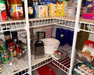 Items Located In The Kitchen / Dining Room