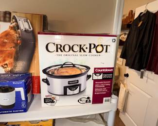 Items Located In The Kitchen / Dining Room