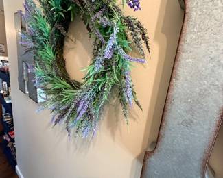 Items Located In The Entry Way