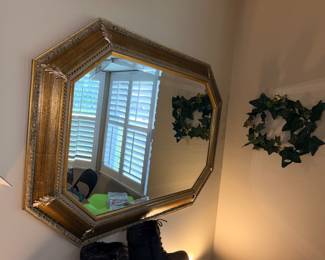 Items Located In The 2nd Bedroom (MASTER)