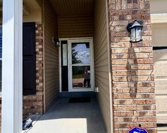 Welcome To DejaVu Estate Sale In Eureka Missouri ~ Be Careful On The Steps!