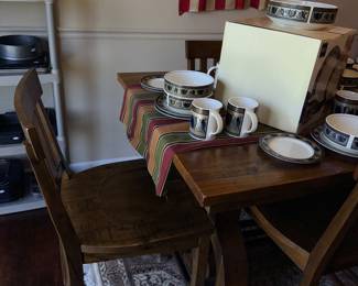 Items Located In The Kitchen / Dining Room