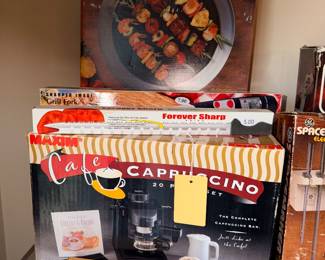 Items Located In The Kitchen / Dining Room