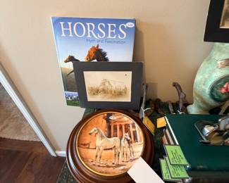 Items Located In The Entry Way