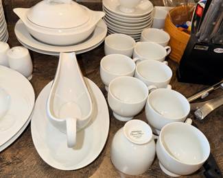 Items Located In The Kitchen / Dining Room