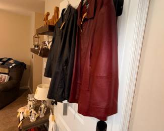 Items Located In The 2nd Bedroom (MASTER)