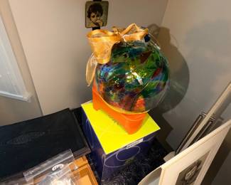 Items Located In The 2nd Bedroom (MASTER)