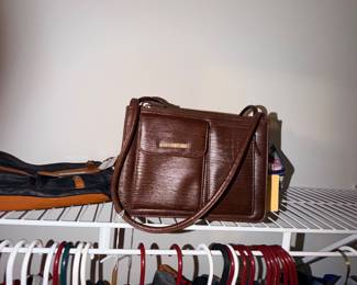 Items Located In The 2nd Bedroom (MASTER)
