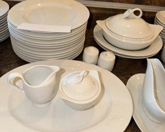 Items Located In The Kitchen / Dining Room