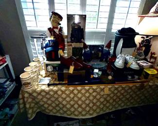Items Located In The 1st Bedroom (Office)