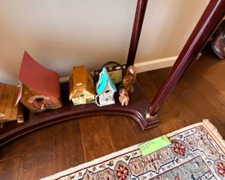 Items Located In The Entry Way