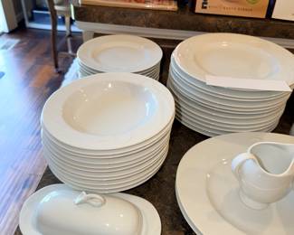 Items Located In The Kitchen / Dining Room