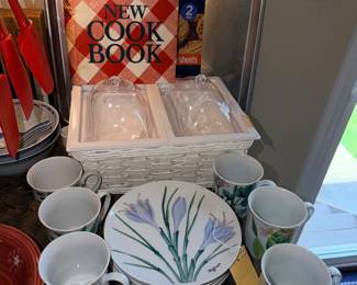 Items Located In The Kitchen / Dining Room