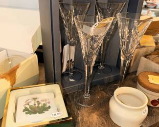 Items Located In The Kitchen / Dining Room