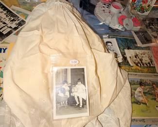 Items Located In The 2nd Bedroom (MASTER)