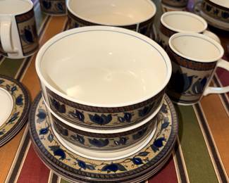 Items Located In The Kitchen / Dining Room