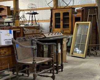 Beautiful antiques and full displays
