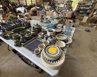Polish pottery