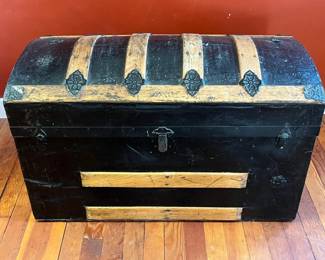 37 AntiqueDomeTopSteamerTrunk
