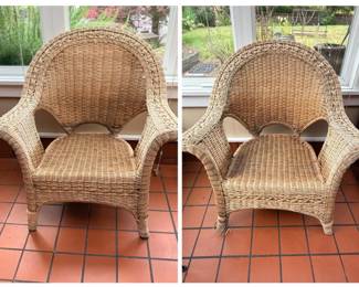 182 2ClassicWickerChairsCushions