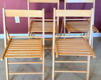 20 4BeechWoodFoldingChairs