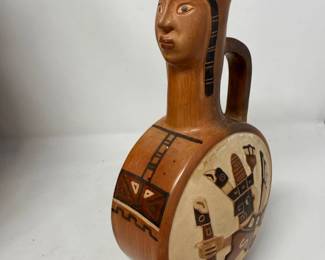 219 VintagePeruvianPotteryVessel