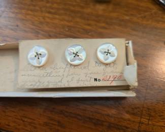 Carved Mother of Pearl Flower Buttons