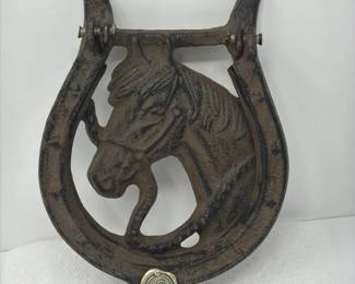 S3261KD Hinged Cast Iron Horse Head