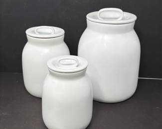 S3228KD Threepiece Denmark Tools for Cooks Graduatedsize White Canister Set With Silicone Gasket Lids