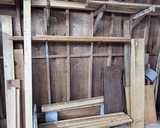 Good Usable lumber - mostly Maple