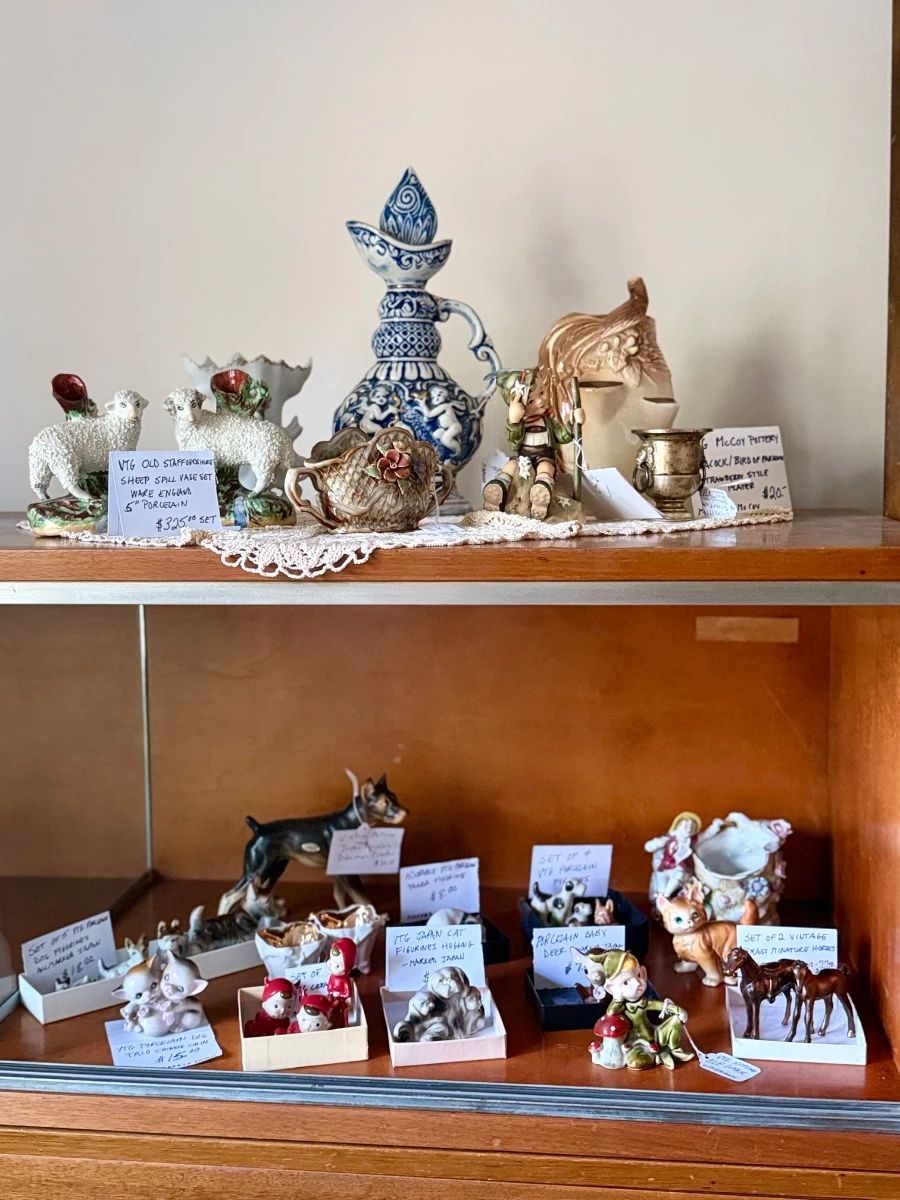 Variety of vintage miniatures and other collectables