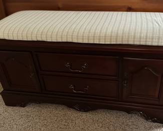 Mahogany Style Storage Chest with Upholstered Seat