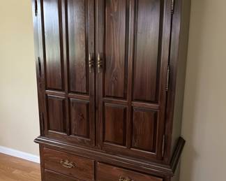 Thomasville Style Armoire Dresser