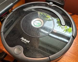 iRobot Roomba 500 Series Vacuum Cleaning Robot with Accessories