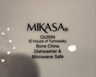 Mikasa Quinn Bone China Dinner Plates