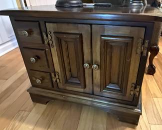Pennsylvania House "Pathaway's" Style Nightstand
