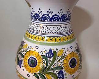 Italian Majolica Style Vase